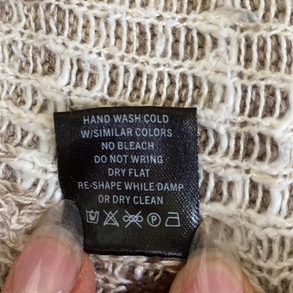 Love Stitch Hooded Fringe Sweater - Picture 7 of 9